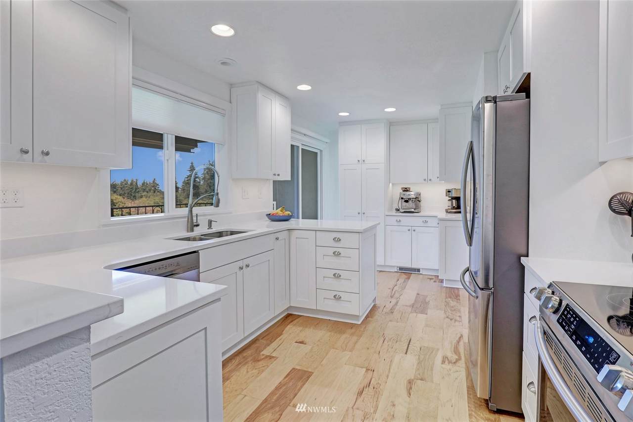 500 Paradise Lane - Photo 1