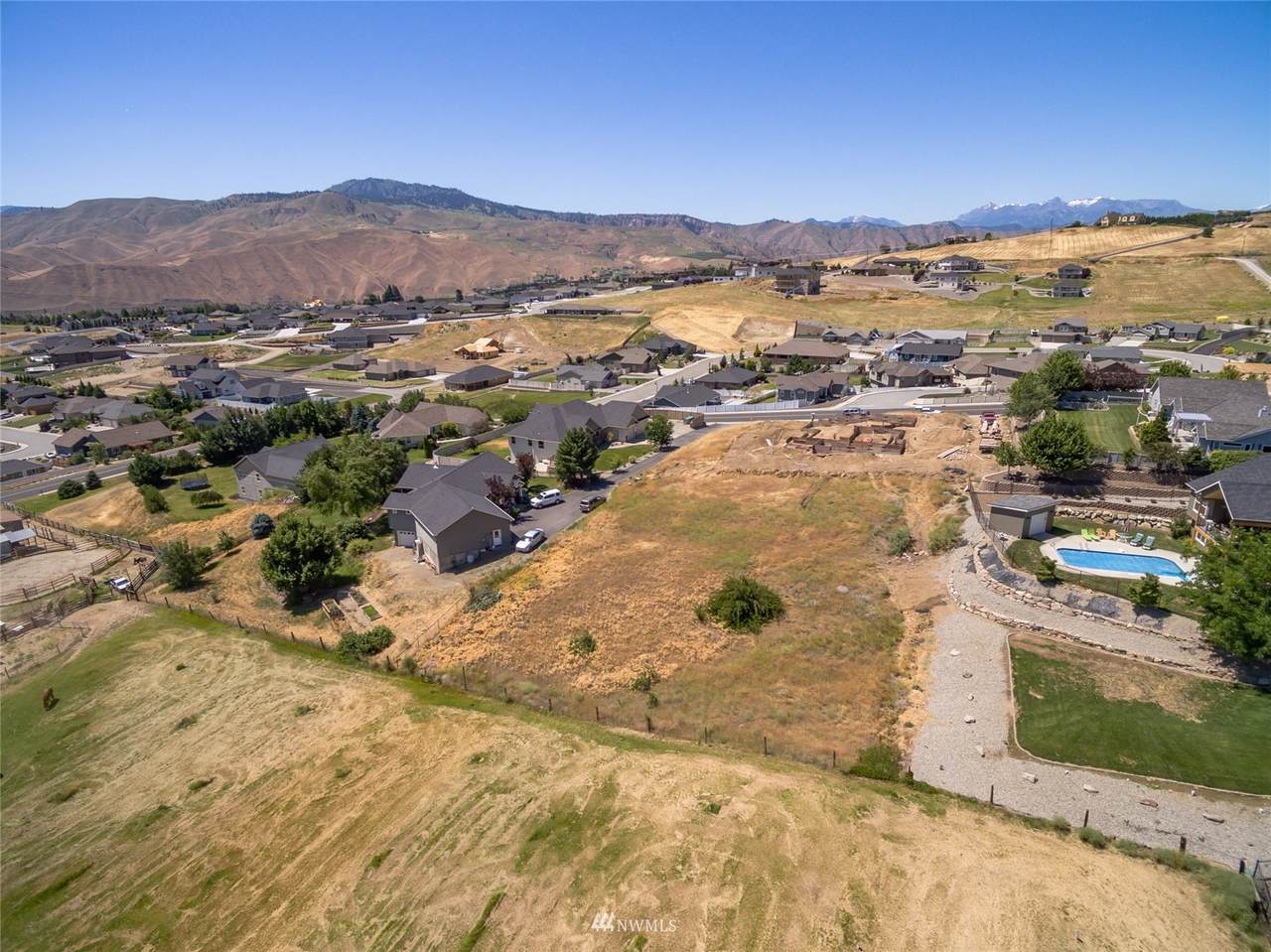3992 Knowles Road - Photo 1