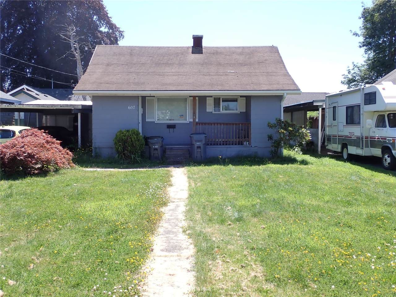 607 3rd Street - Photo 1