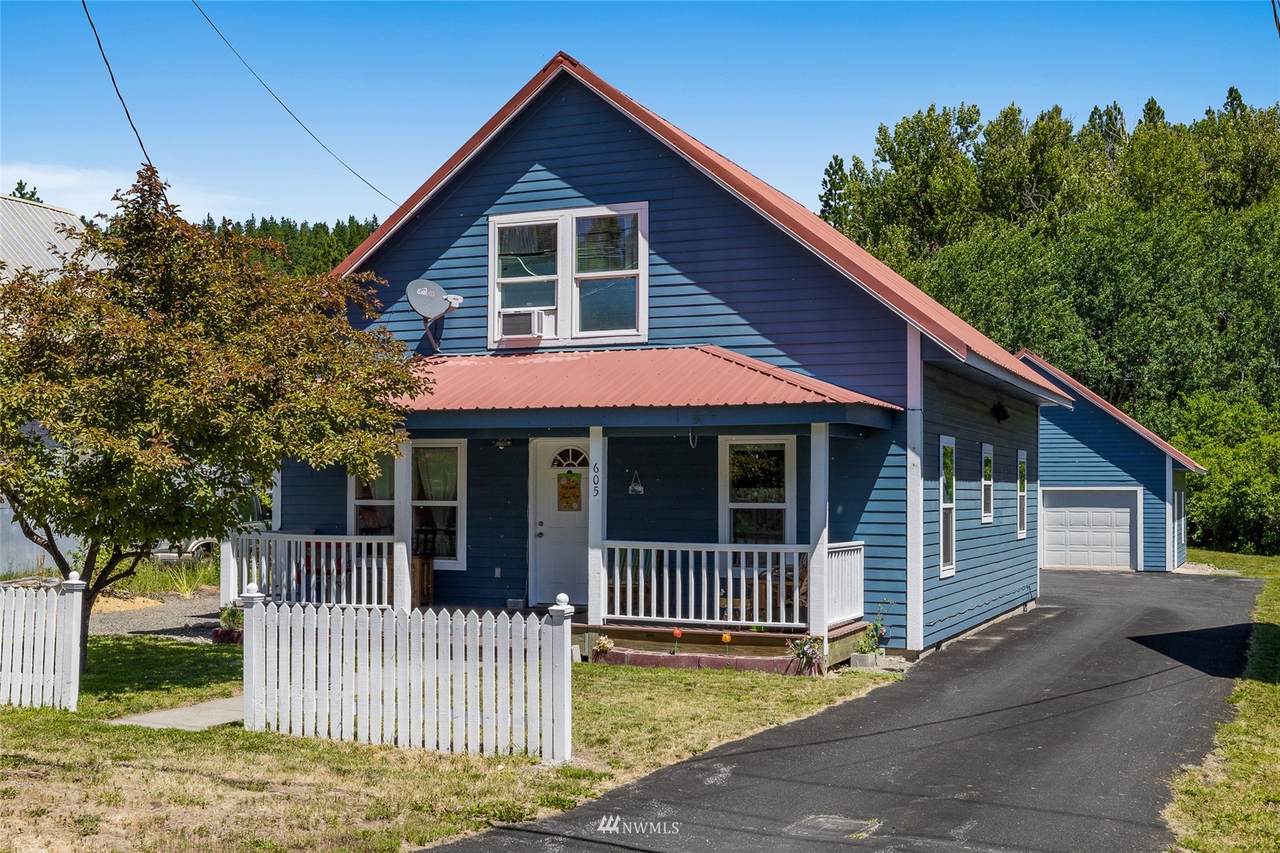 605 A Street - Photo 1