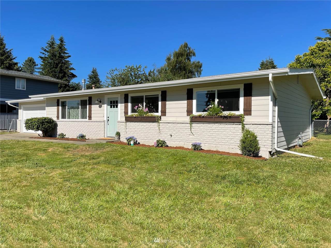 21638 104th Place - Photo 1