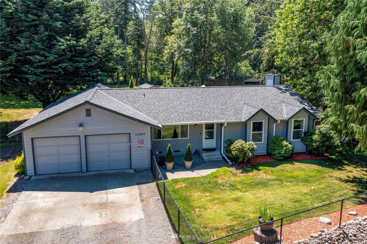 15907 323rd Street - Photo 1
