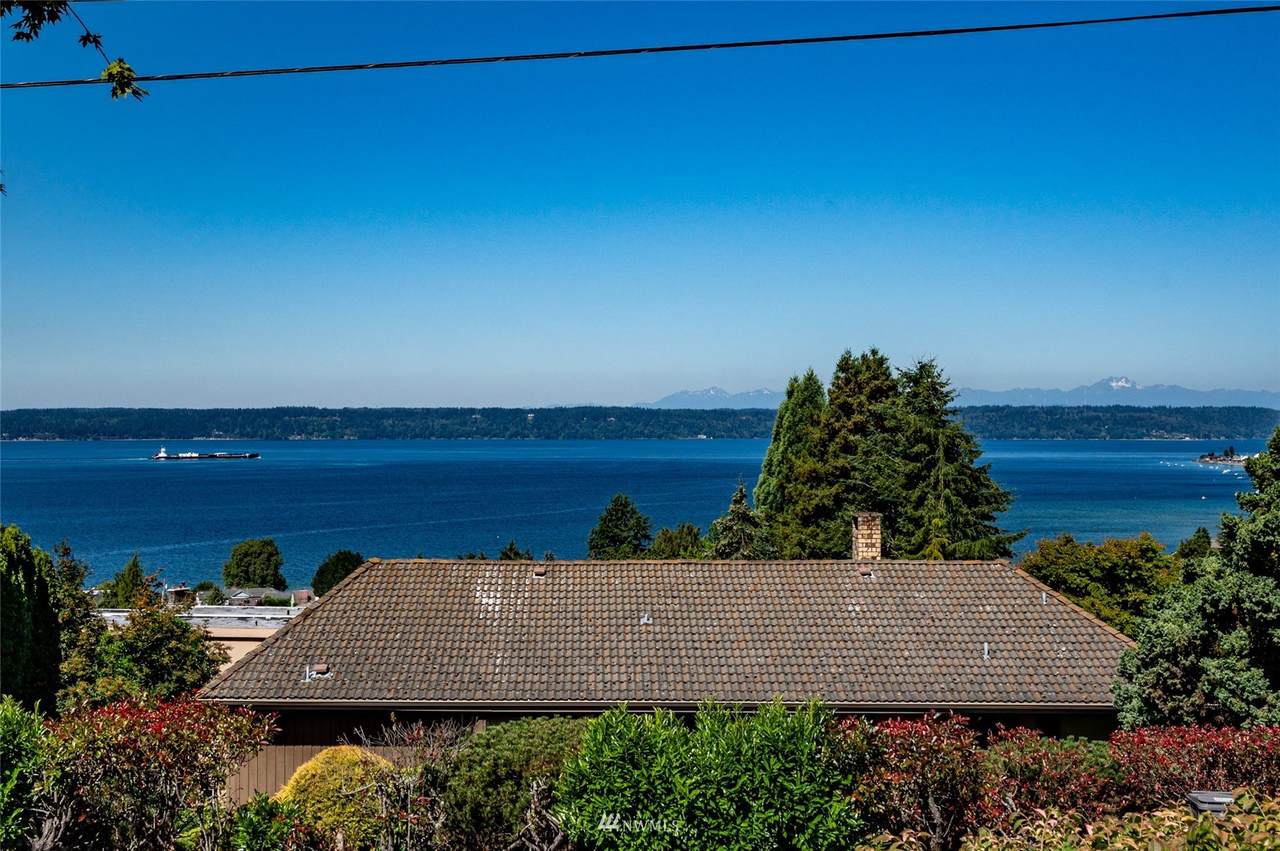 18234 8th Avenue - Photo 1