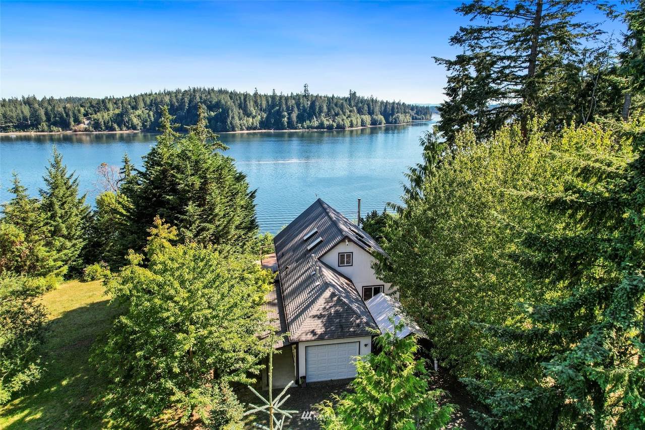 1300 Island View Road - Photo 1