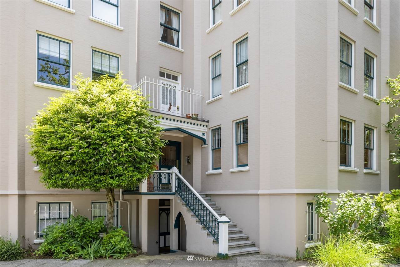 1508 10th Avenue - Photo 1
