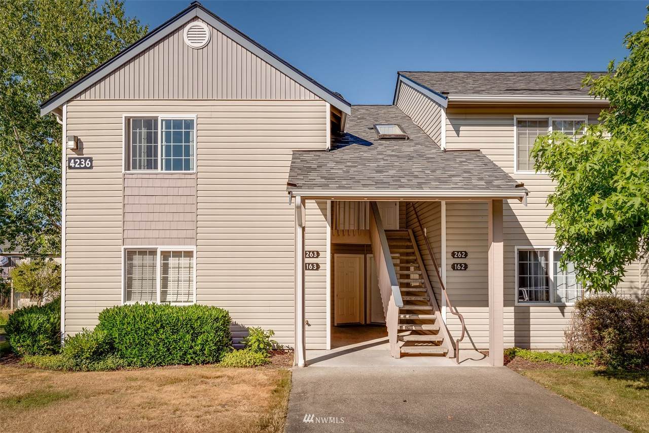 4236 Wintergreen Circle - Photo 1