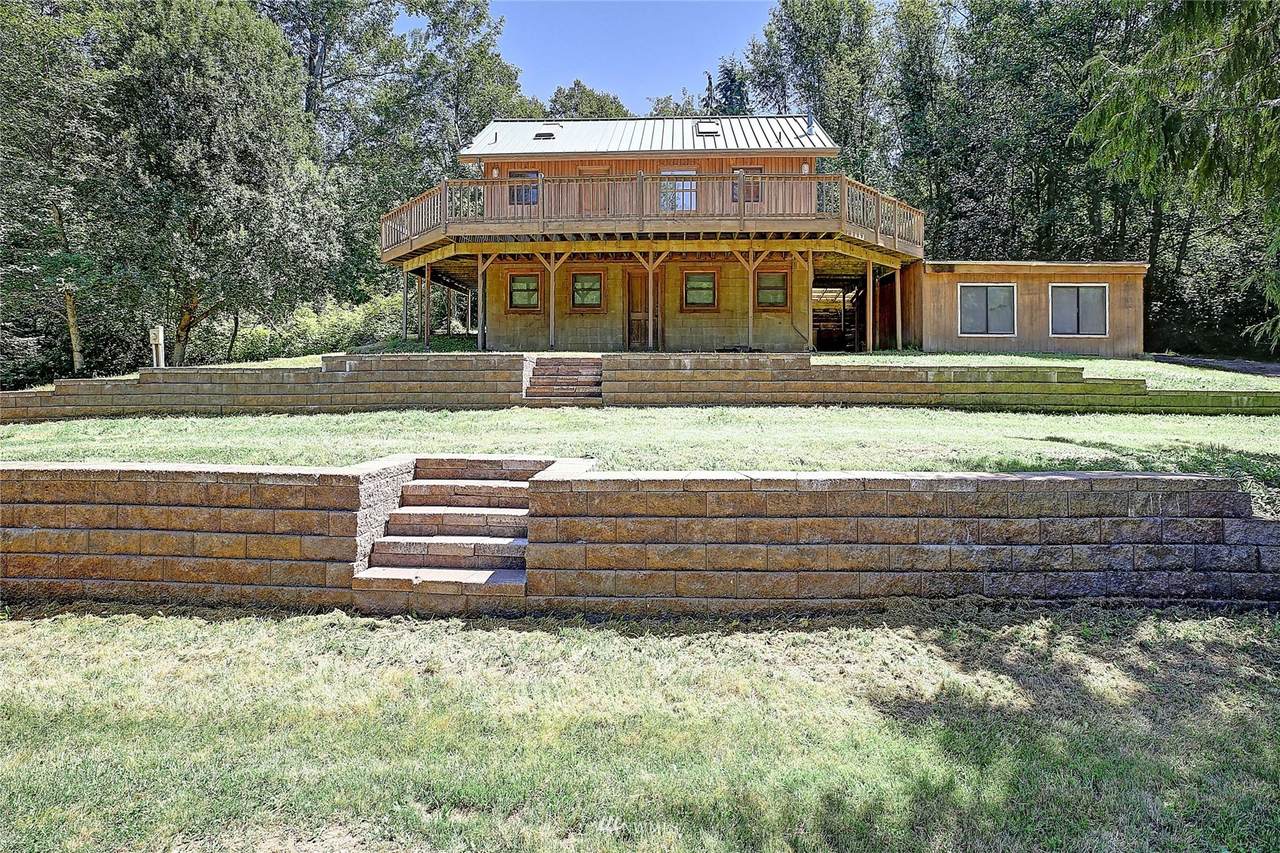 449 Island View Drive - Photo 1