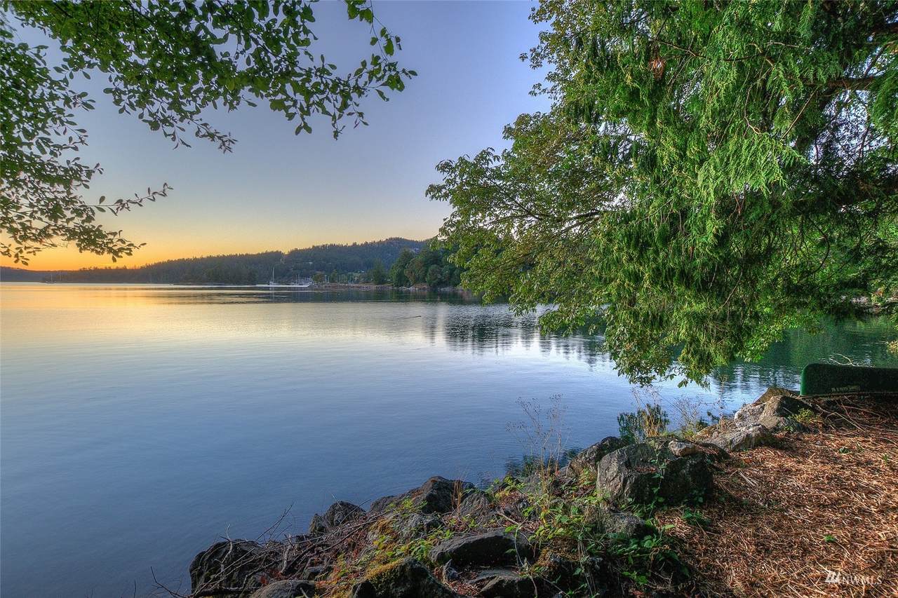 520 Clam Harbor Road - Photo 1