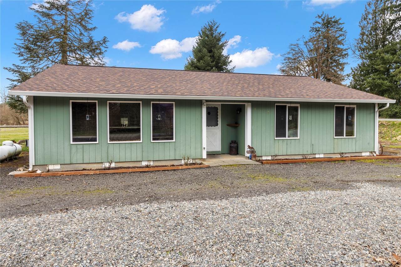 4415 Skookumchuck Road - Photo 1