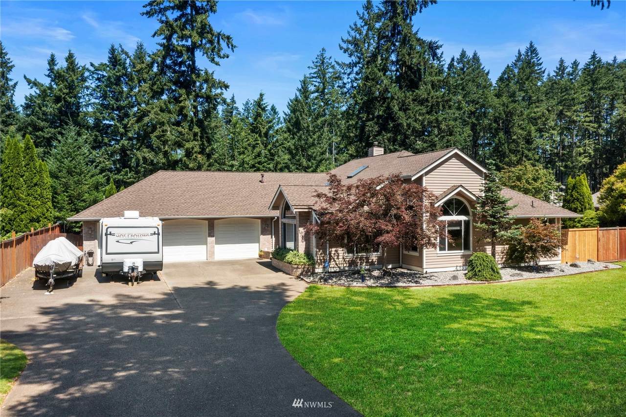 7519 184th Street - Photo 1