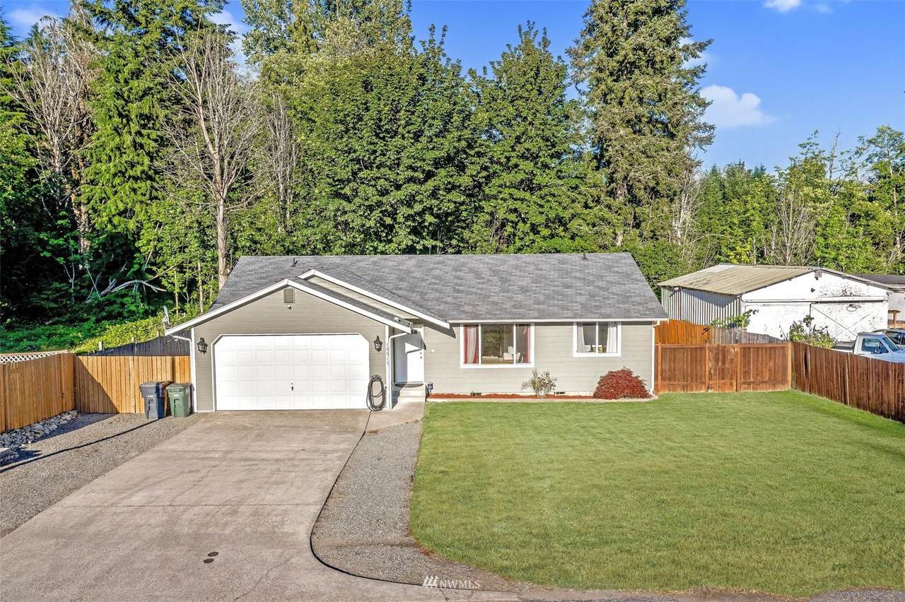12517 223rd Avenue - Photo 1