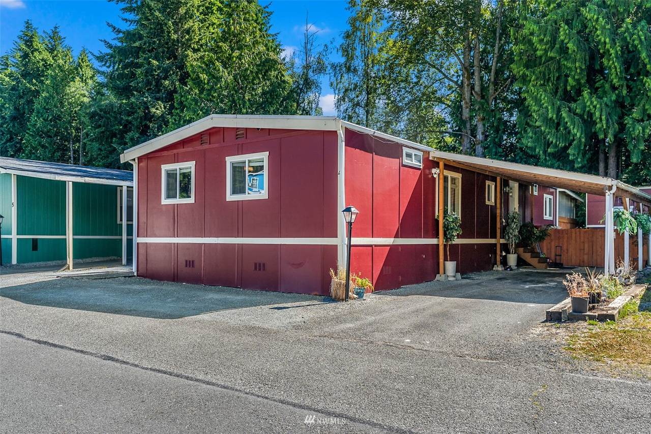 7701 Hardeson Road - Photo 1