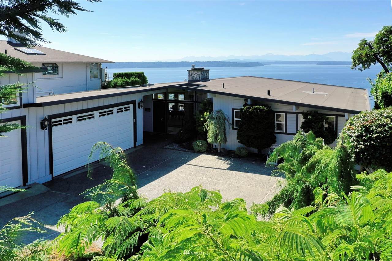 12822 Shorecrest Drive - Photo 1