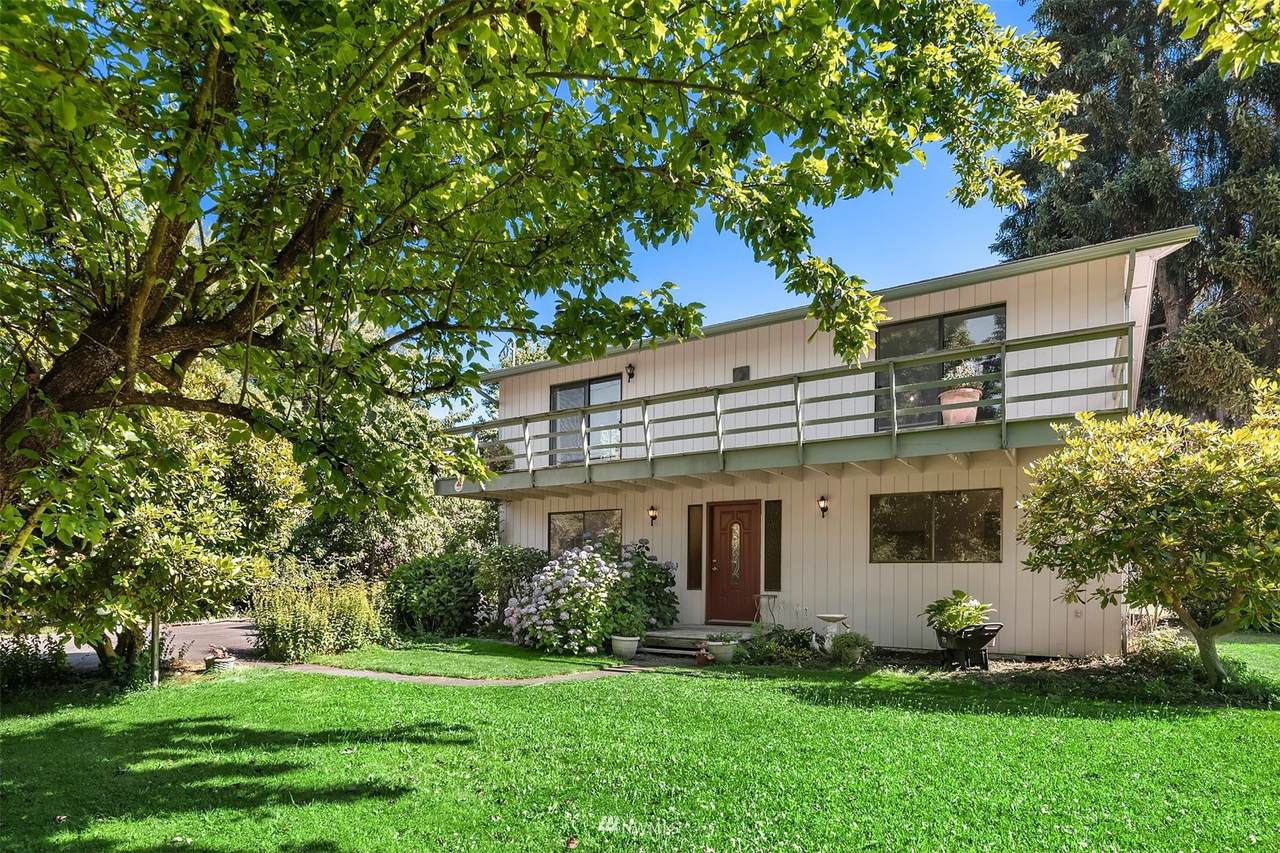 4105 26th Avenue - Photo 1