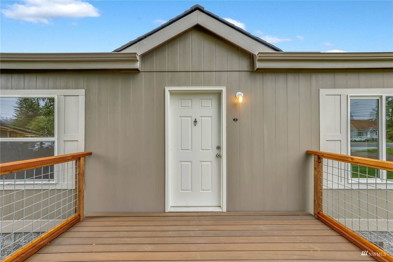 425 Jones - Photo 1