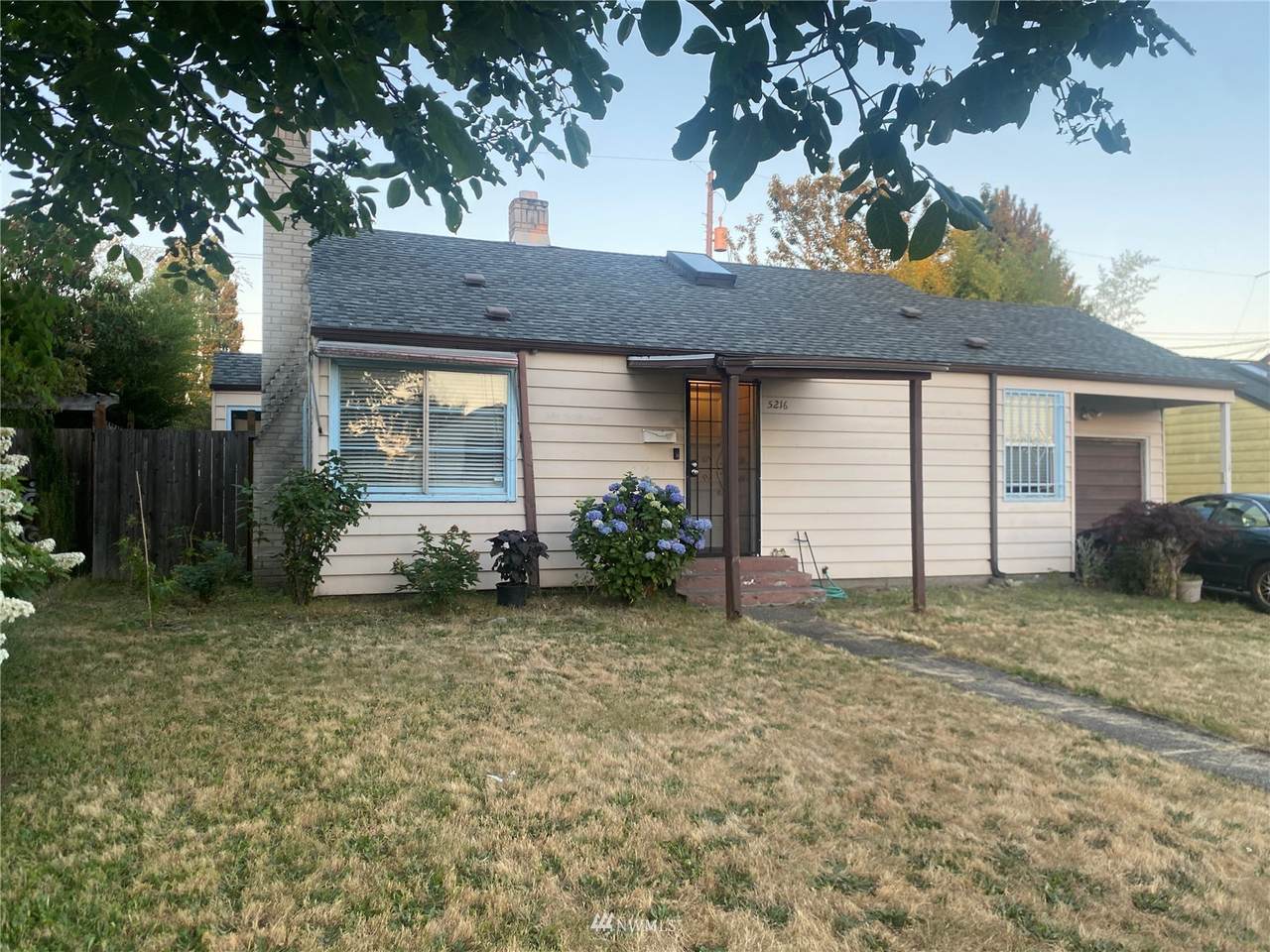 5126 20th Avenue - Photo 1