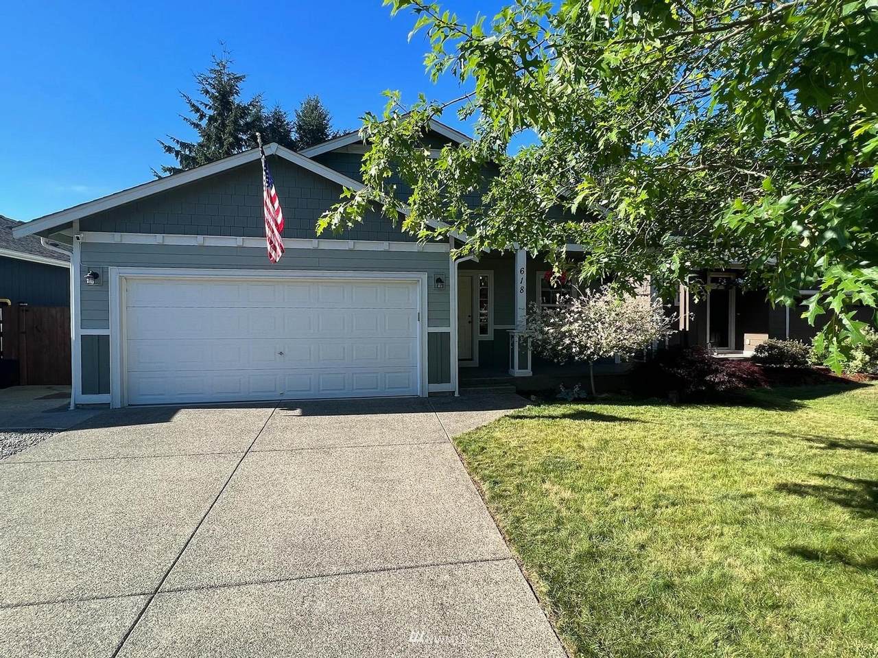 618 206th Street Ct - Photo 1