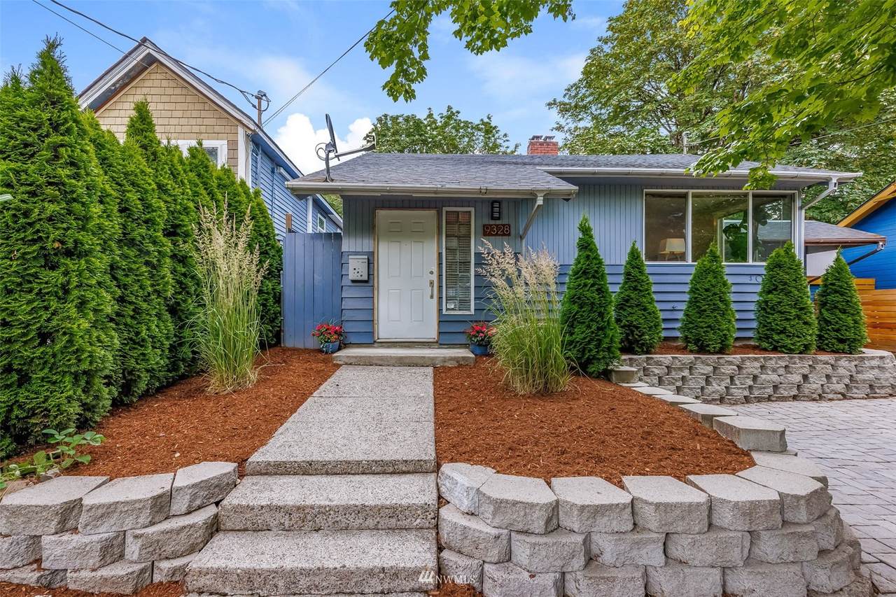 9328 39th Avenue - Photo 1