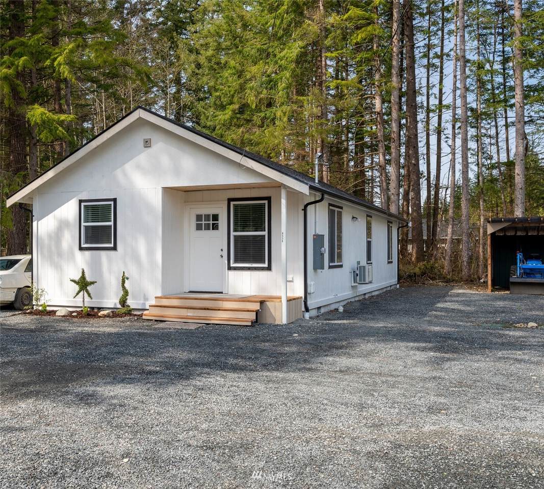 8538 Golden Valley Drive - Photo 1