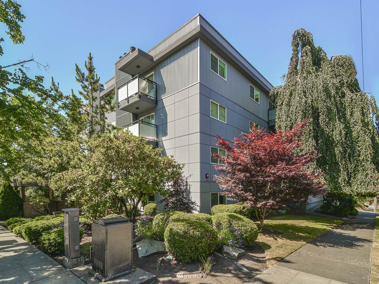 5601 California Avenue - Photo 1