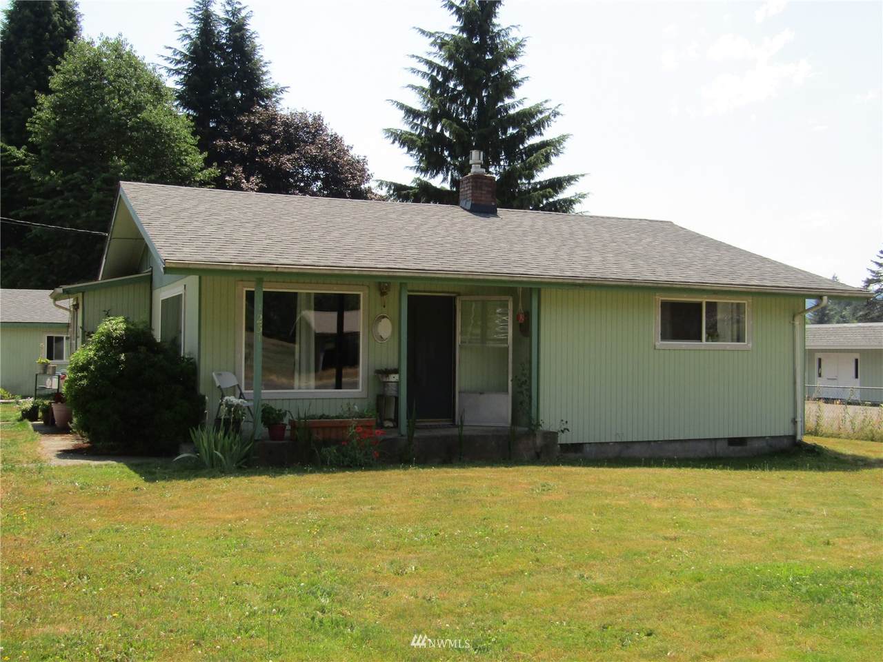 1231 Main Avenue - Photo 1