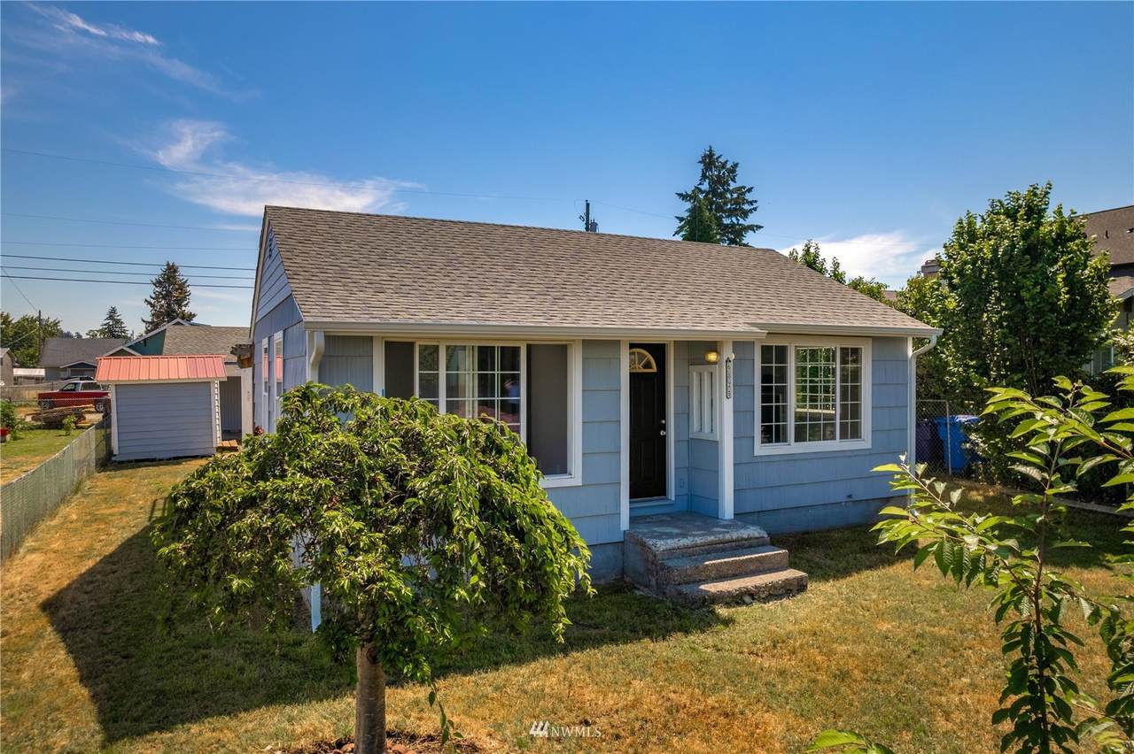 6825 Montgomery Street - Photo 1