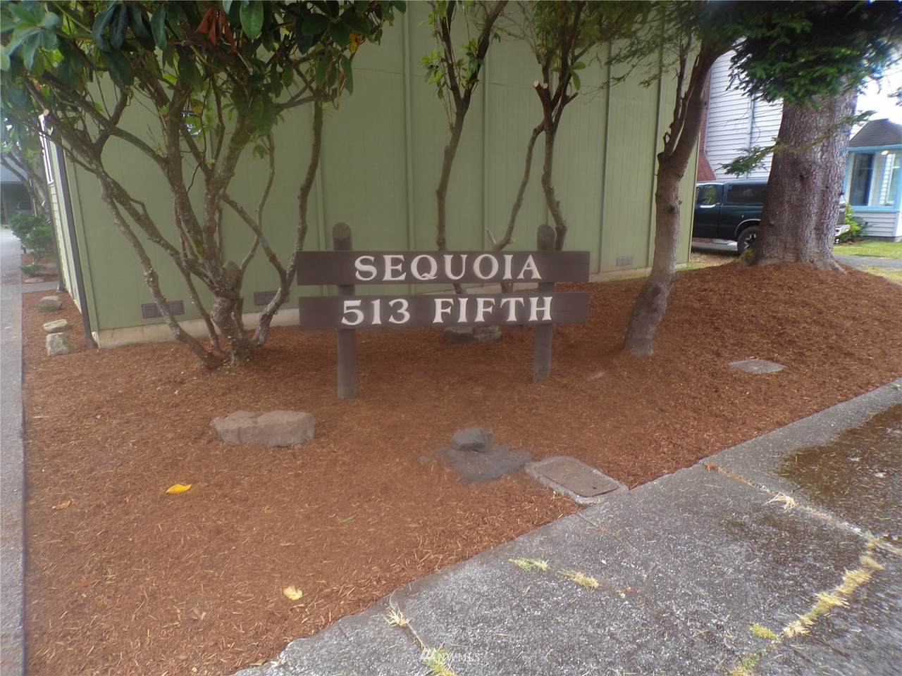 513 5th Street - Photo 1