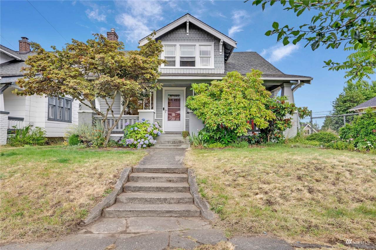 4819 Thompson - Photo 1