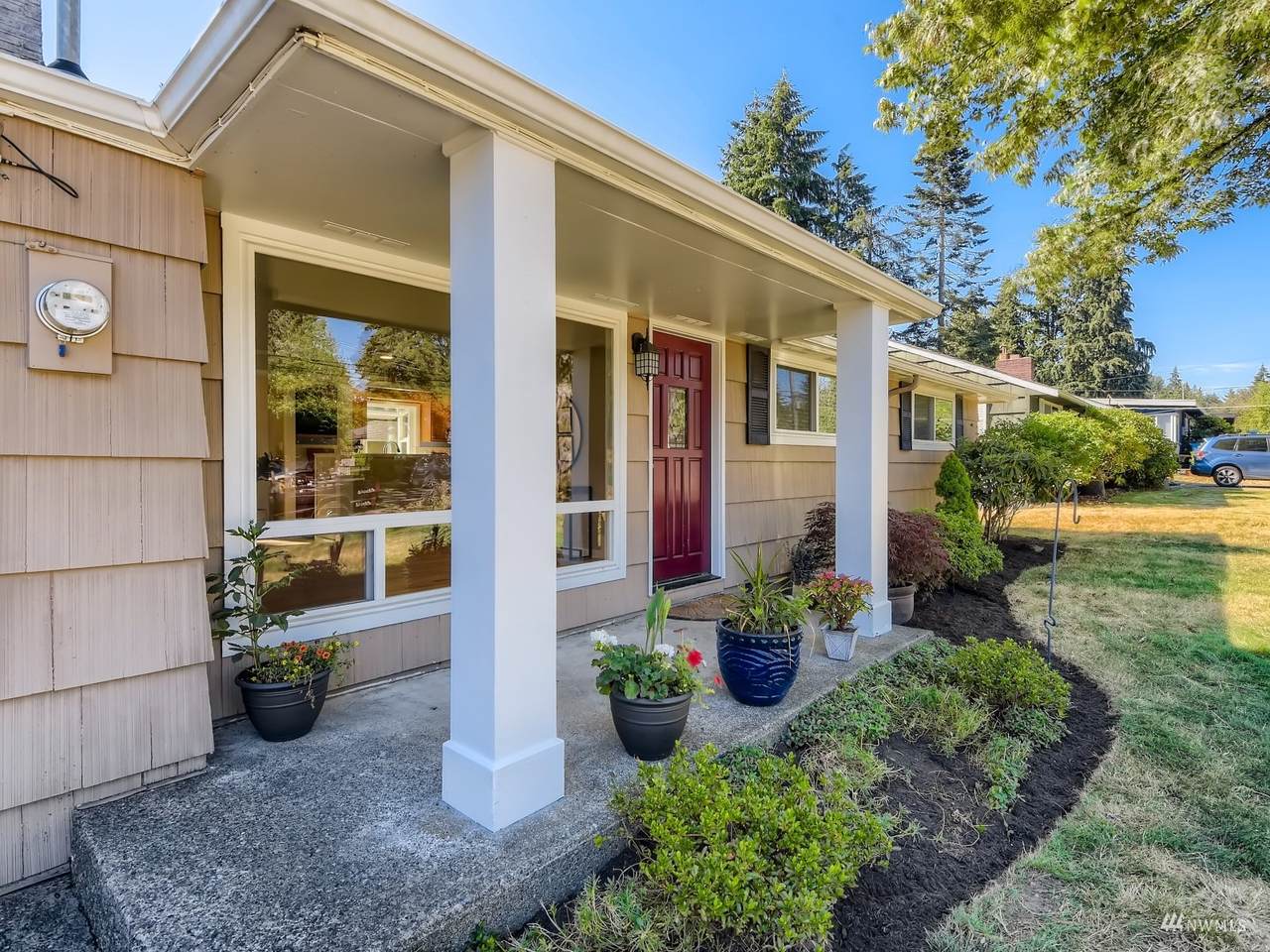 15835 30th Avenue - Photo 1