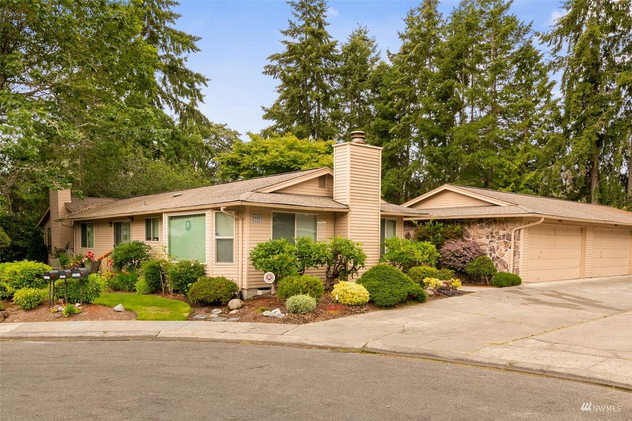 24937 11th Avenue - Photo 1