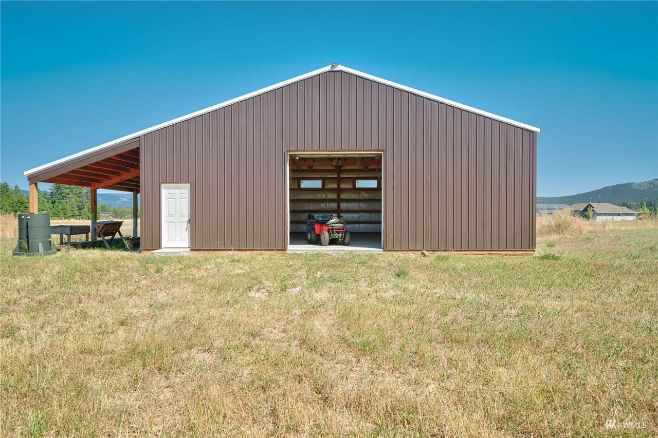 721 Pine Ridge Lane - Photo 1