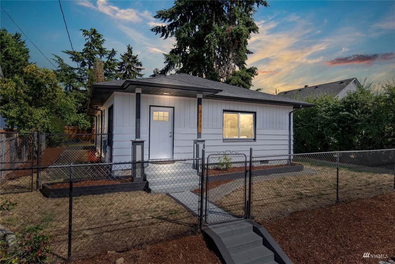 6211 Puget Sound Avenue - Photo 1
