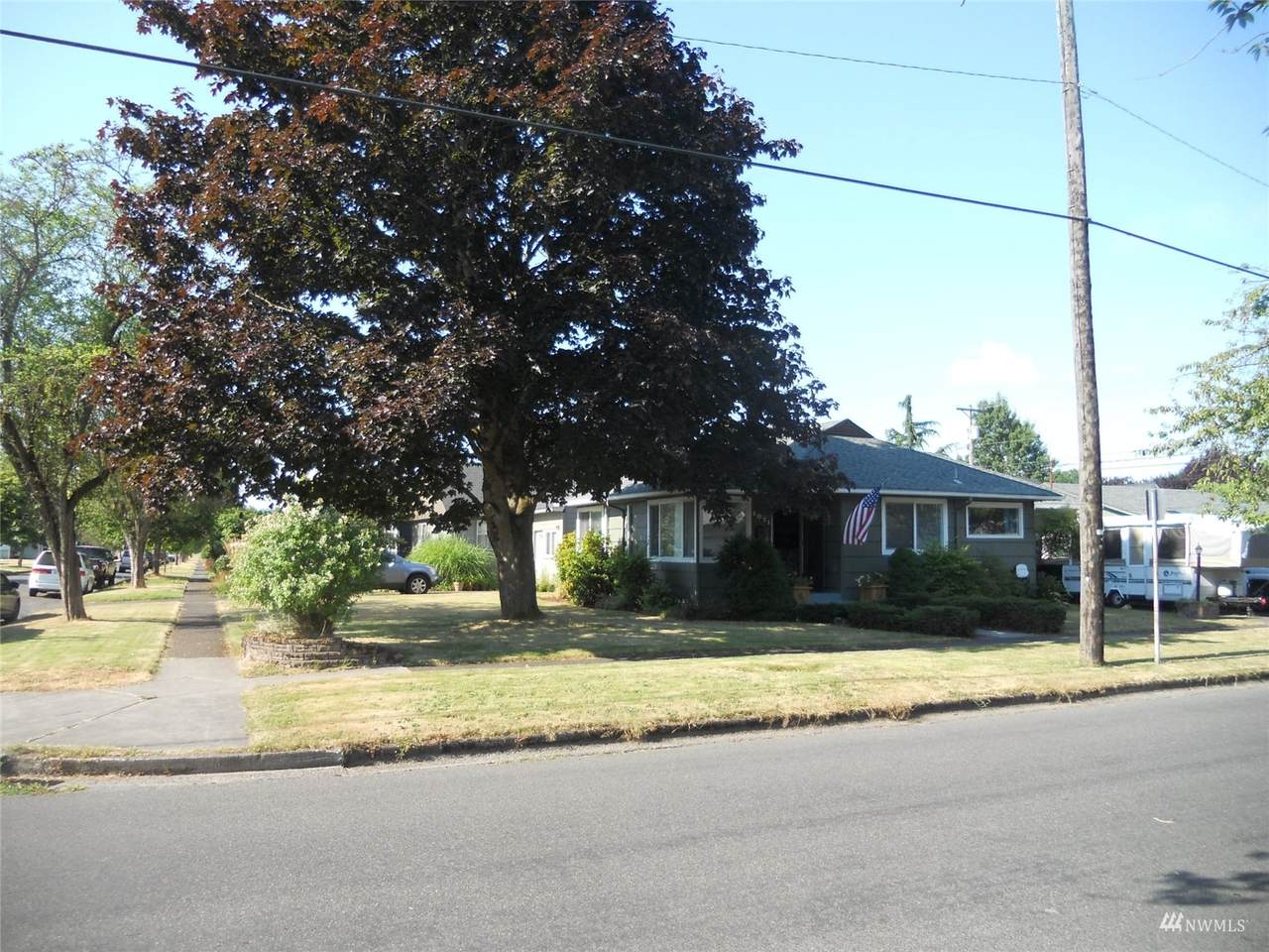 1071 19th Avenue - Photo 1
