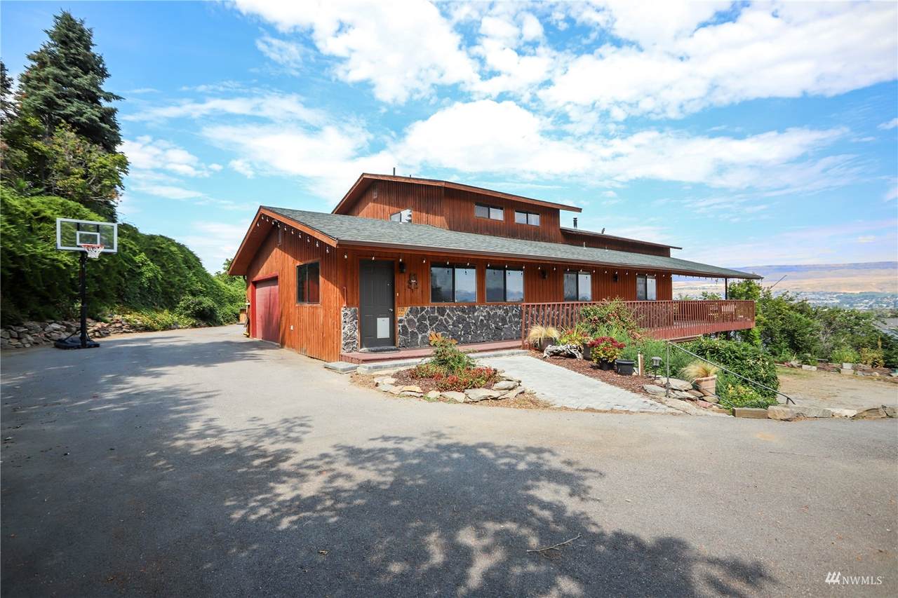 1329 Hills Drive - Photo 1
