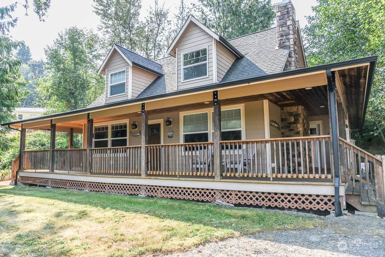 191 Lakeview Drive - Photo 1