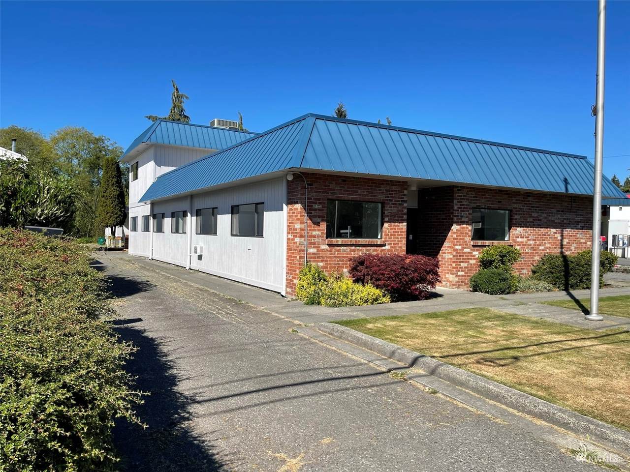 1413 College Way - Photo 1