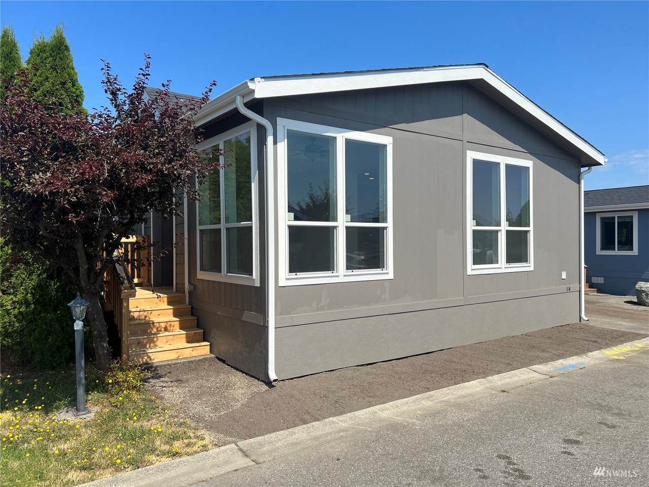 225 Ernst Street - Photo 1