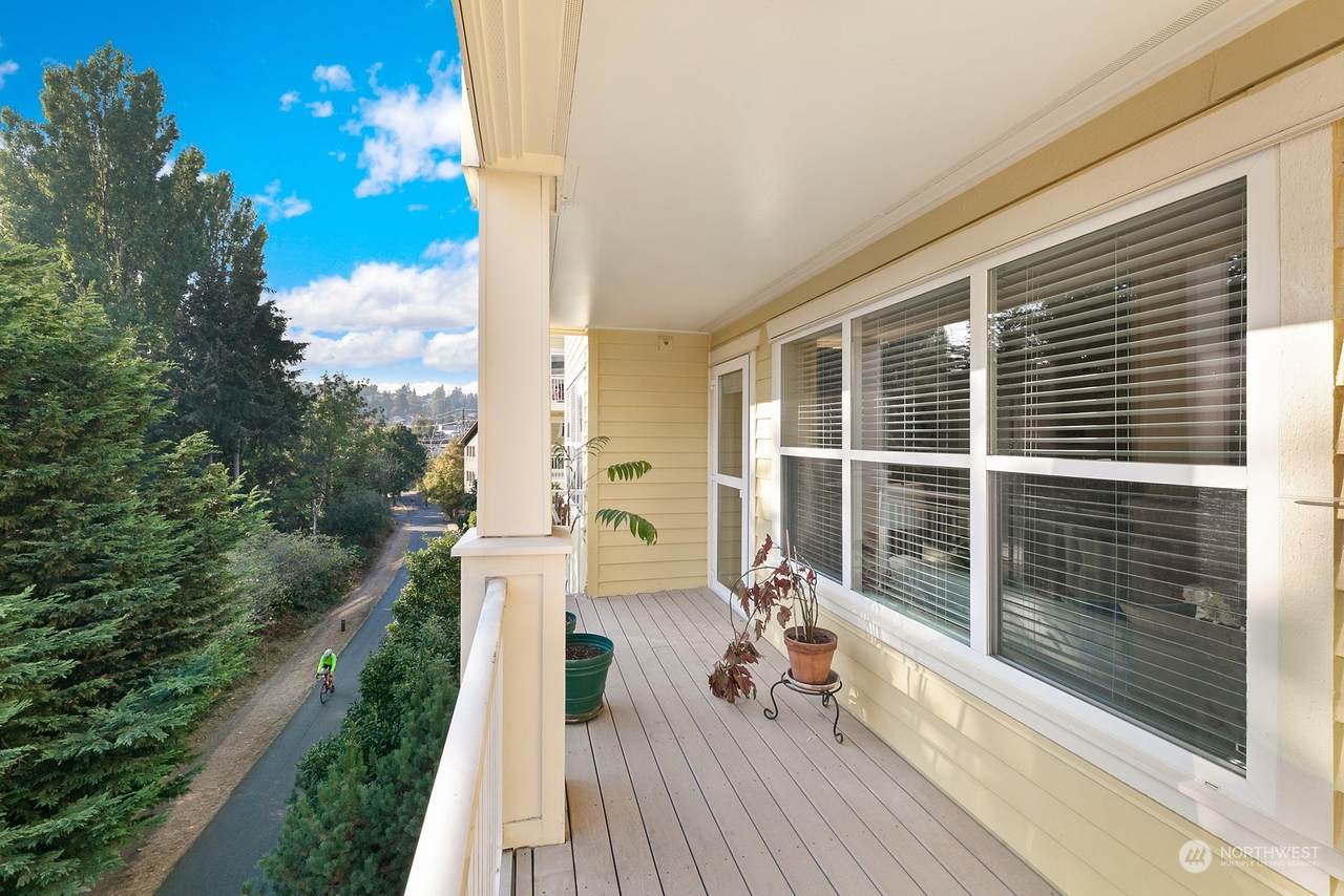 2901 Blakeley Street - Photo 1