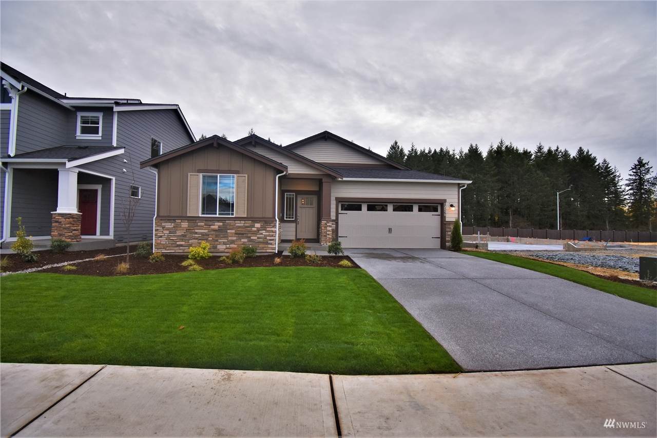 13102 176th Street Ct - Photo 1
