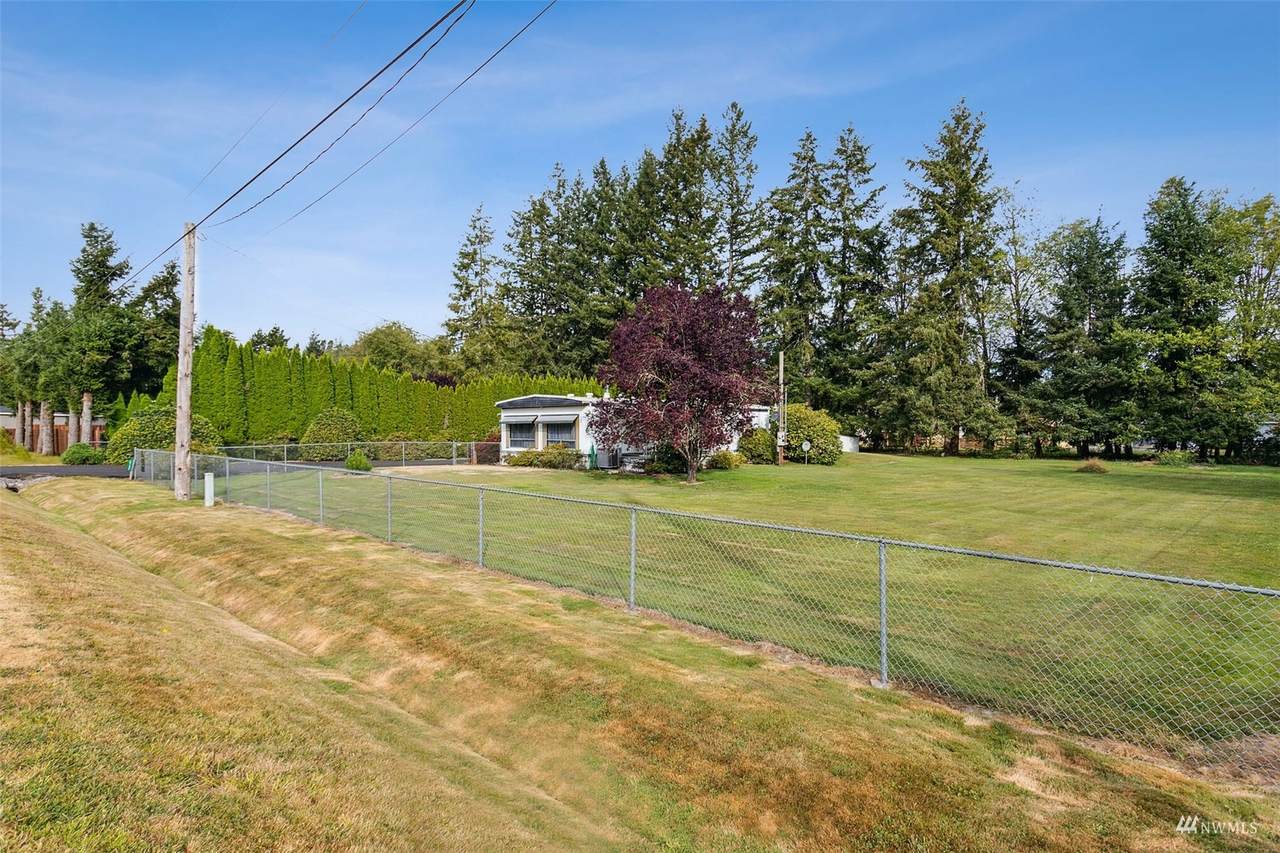2732 Scotlac Drive - Photo 1