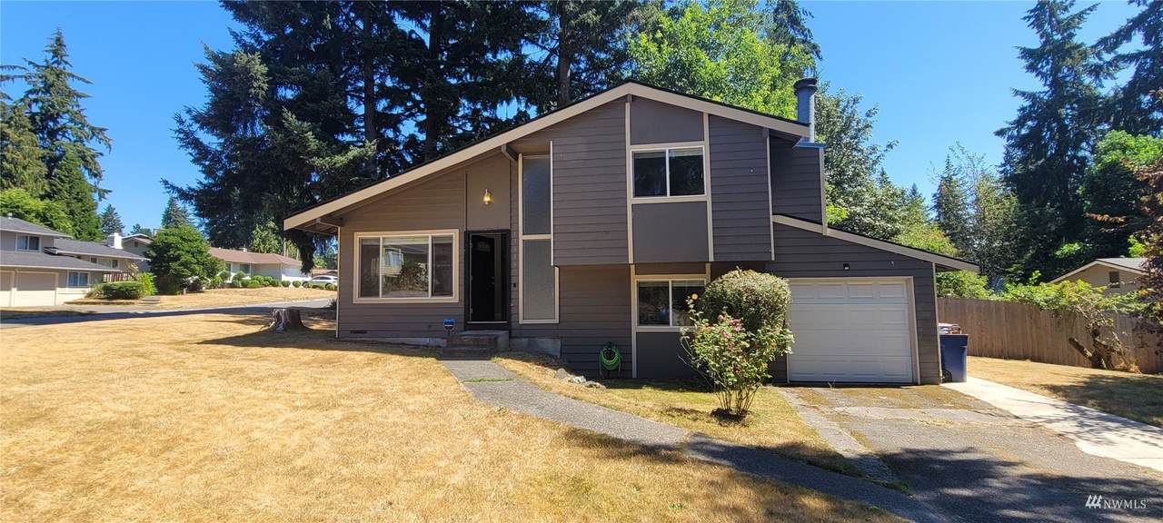 13616 121st Avenue - Photo 1