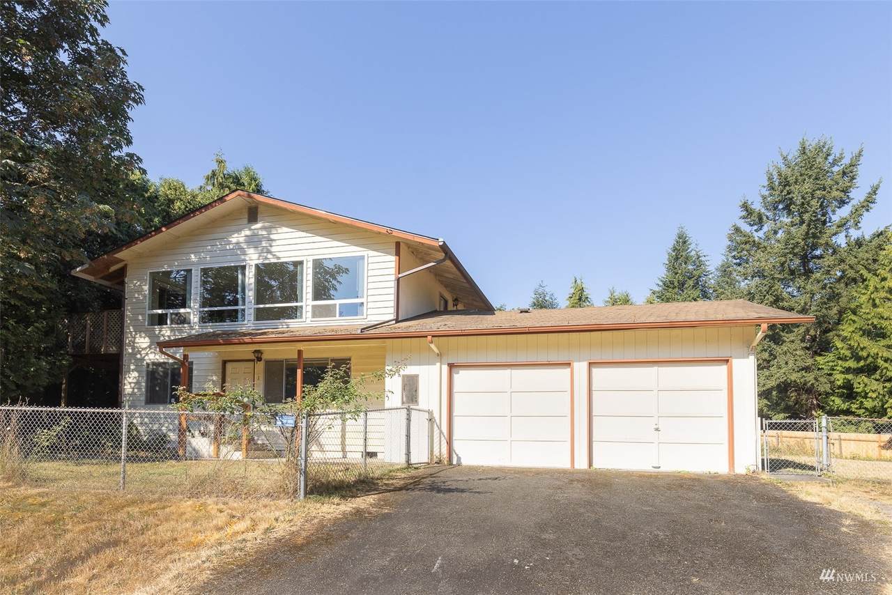 14916 212th Drive - Photo 1