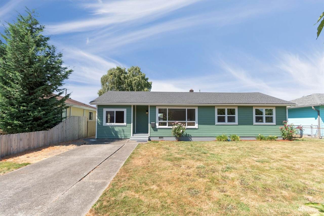 461 28th Avenue - Photo 1