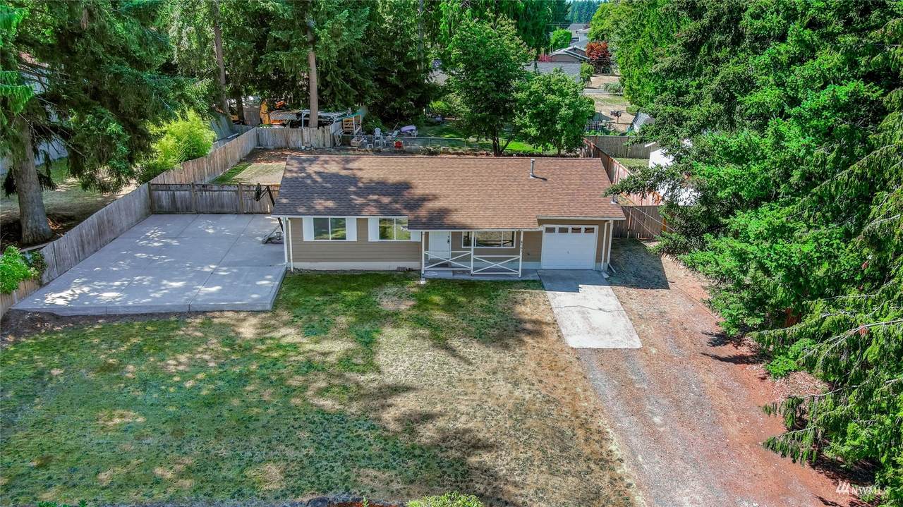 4943 Island Drive - Photo 1