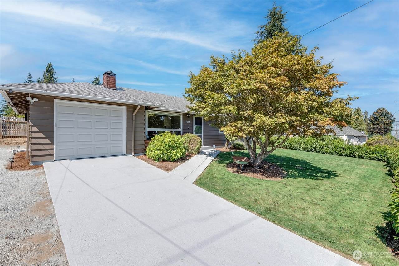 11615 14th Avenue - Photo 1