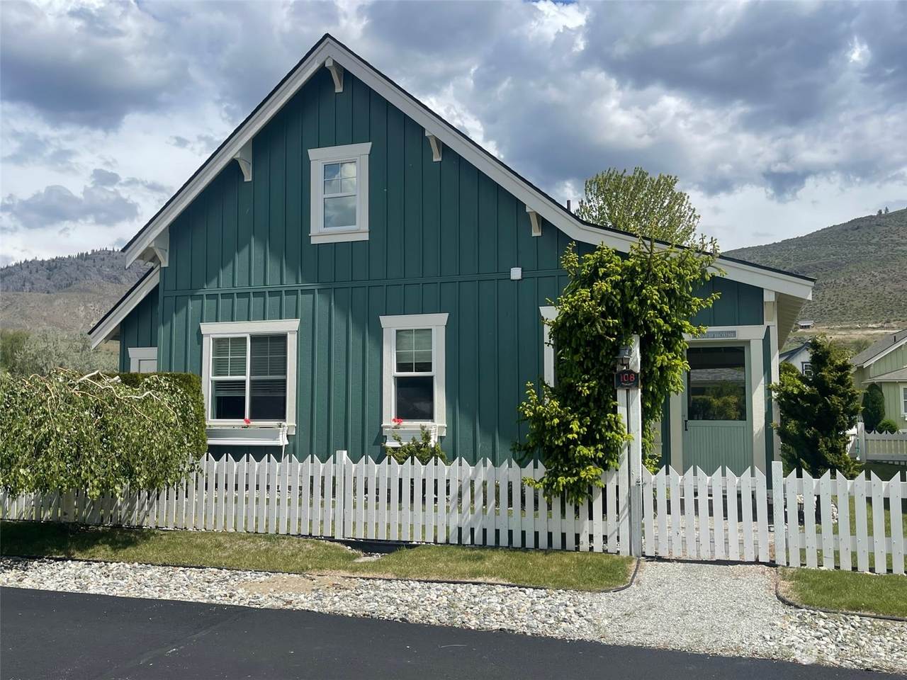 108 Flip Flop Lane - Photo 1