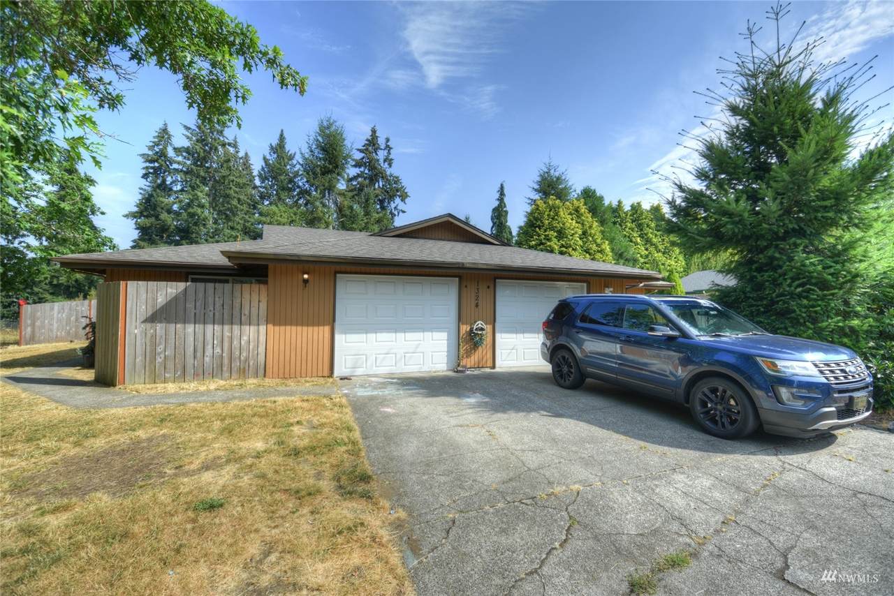 1324 Glen Mary Drive - Photo 1