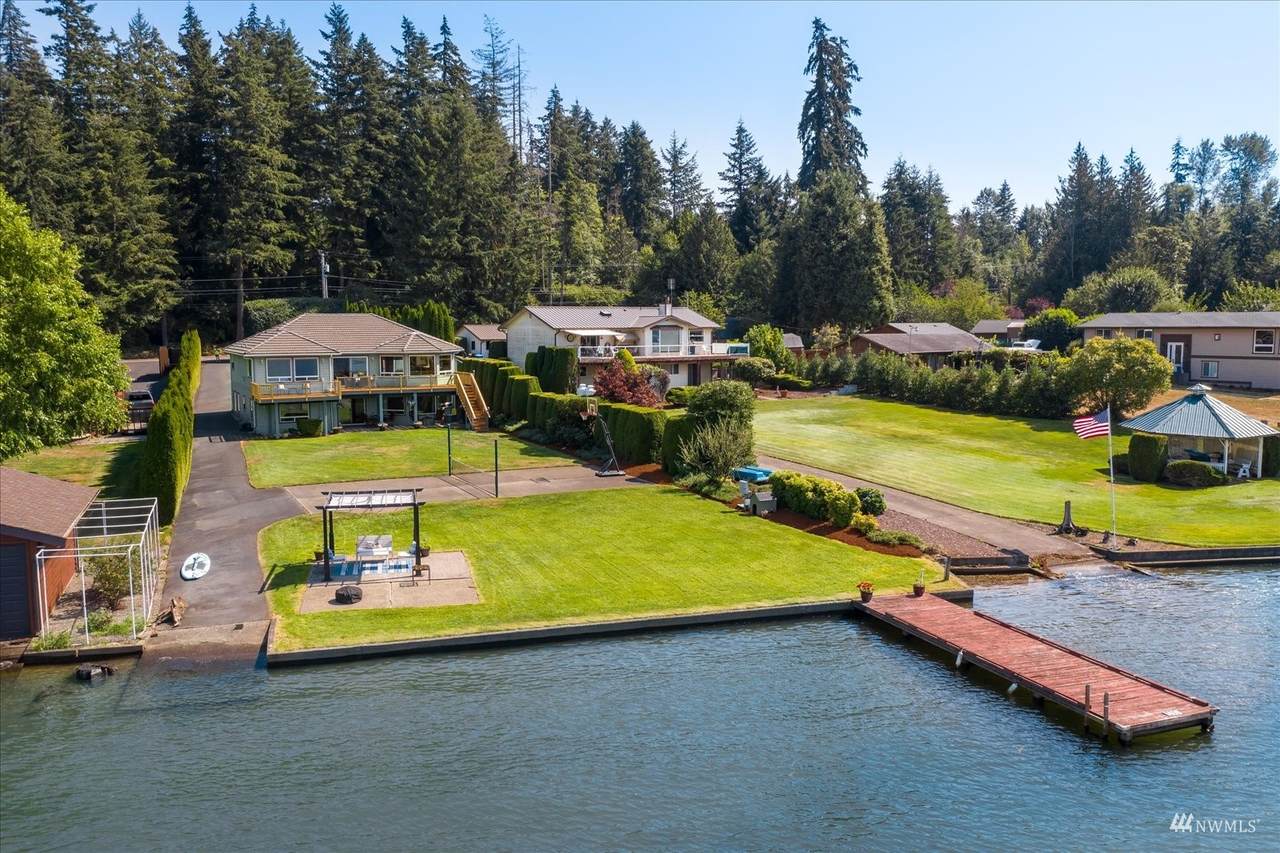 5814 218th Avenue - Photo 1