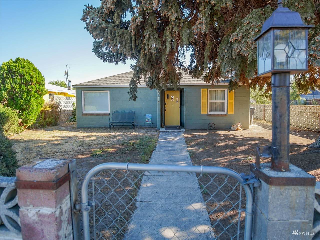 119 3rd Avenue - Photo 1