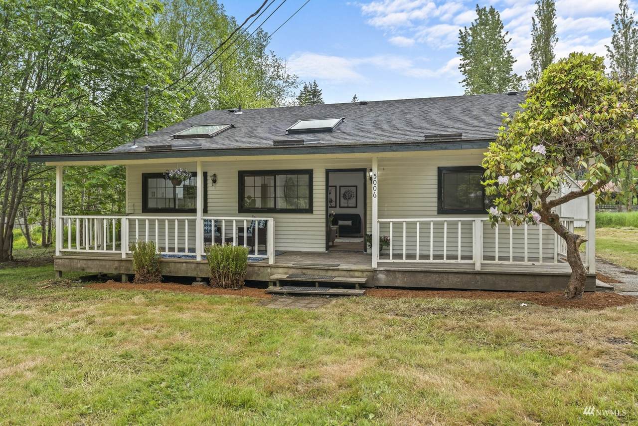 5006 200th Street - Photo 1